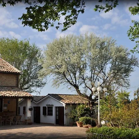Country-House-Casale-Civetta Дом отдыха *