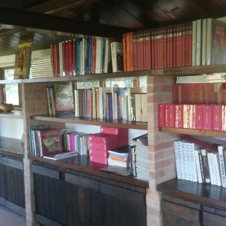 Country-House-Casale-Civetta Дом отдыха Castel Colonna